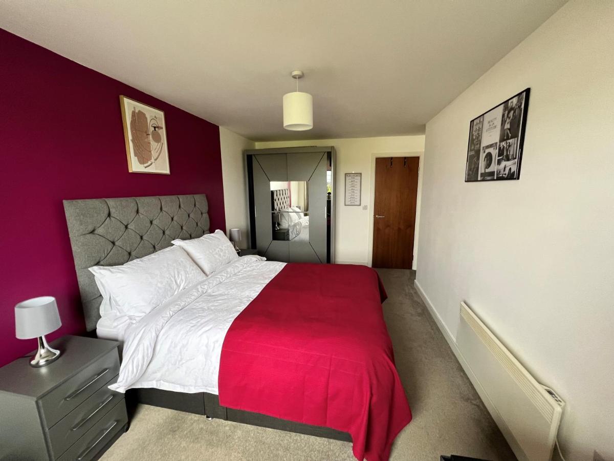 Spacious 1 Bed Relocation Apartment Free Parking, Brierley Hill Eksteriør bilde